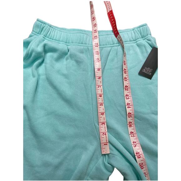 Wild Fable Target Aqua Blue Bermuda Casual Shorts Women Size Medium - NWT - Picture 10 of 10